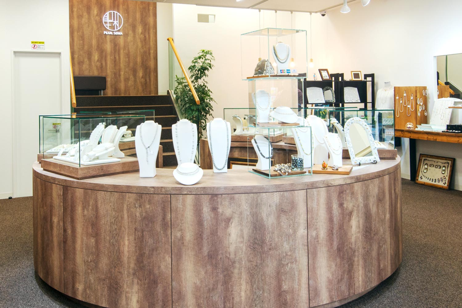 真珠専門店「PEARL SEIWA」